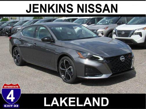 2025 Nissan Altima SR