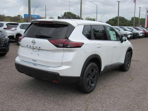 Everest White P 2026 Nissan Rogue SV