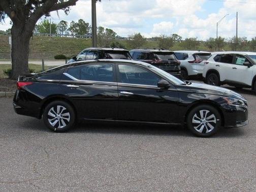2025 Nissan Altima S