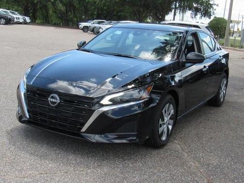 2025 Nissan Altima S