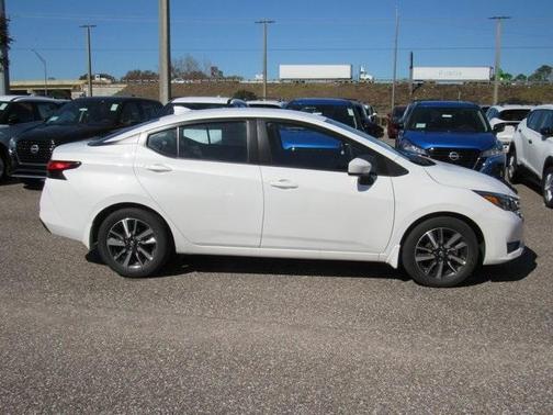 2025 Nissan Versa 1.6 SV