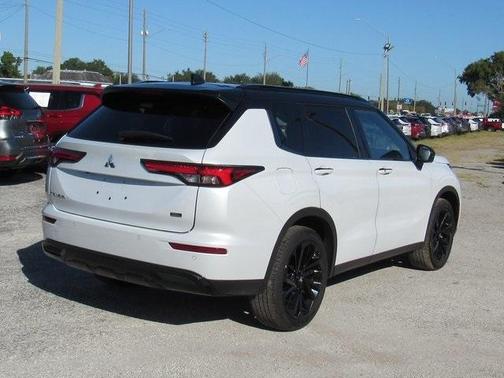 2024 Mitsubishi Outlander SEL Black Edition