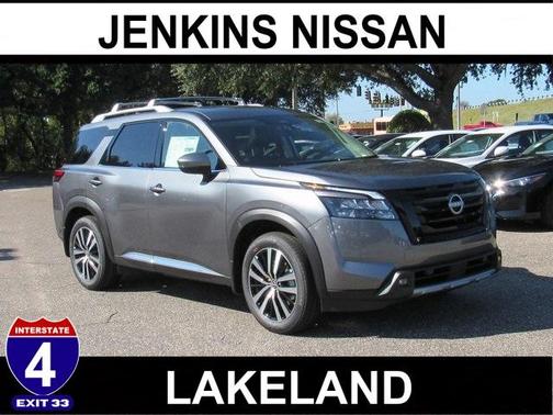 2025 Nissan Pathfinder Platinum