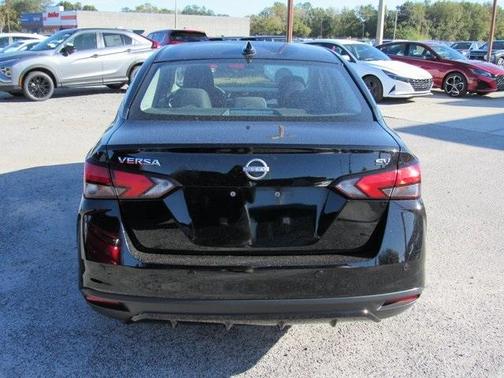 2023 Nissan Versa 1.6 SV