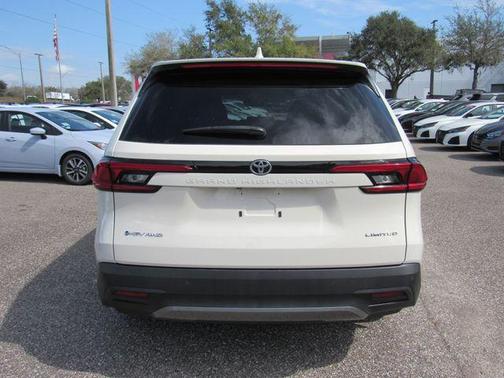 2024 Toyota Grand Highlander Hybrid 
