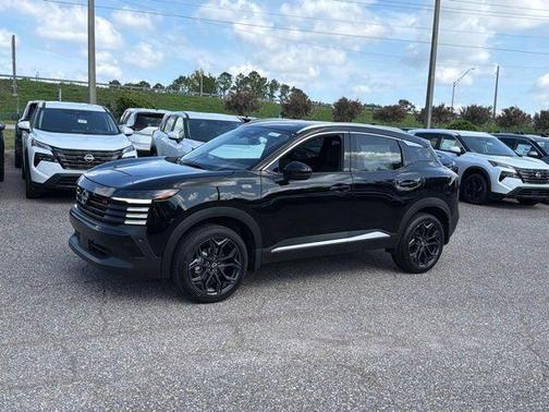 Super Black 2026 Nissan Kicks SR