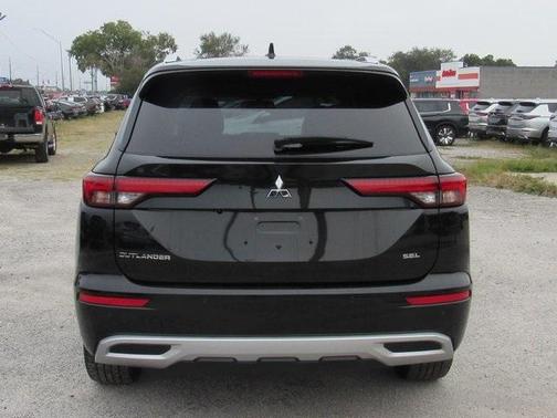 2022 Mitsubishi Outlander SEL