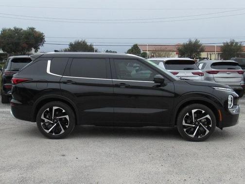 2022 Mitsubishi Outlander SEL