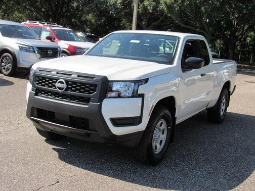 2025 Nissan Frontier S