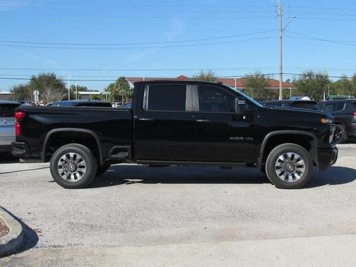 2024 Chevrolet Silverado 2500 Custom