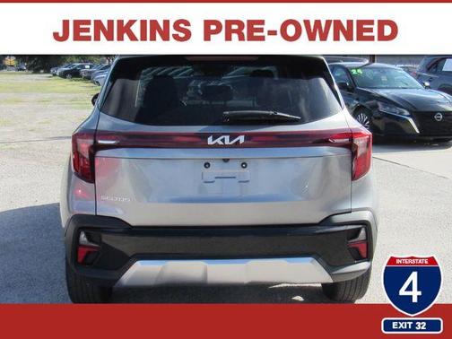 Steel Gray 2024 Kia Seltos S