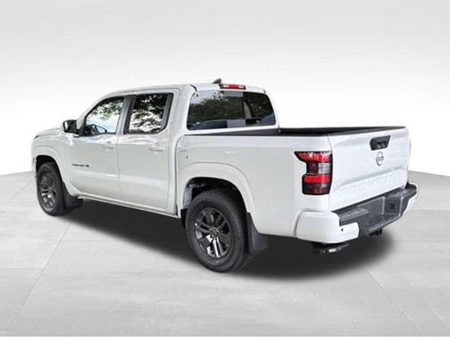 Glacier White 2027 Nissan Frontier SV