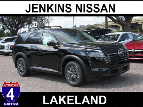 2026 Nissan Pathfinder SV