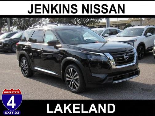 2025 Nissan Pathfinder Platinum
