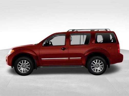 Red Brick Metallic 2010 Nissan Pathfinder LE
