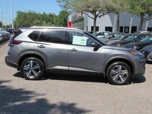 2025 Nissan Rogue SL