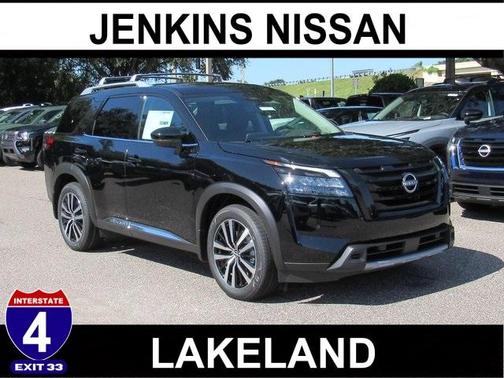 2025 Nissan Pathfinder Platinum
