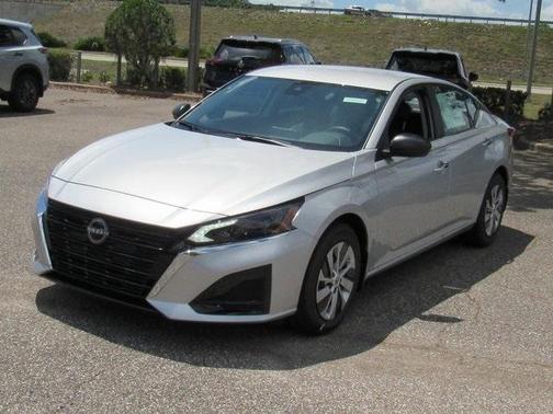 2025 Nissan Altima S