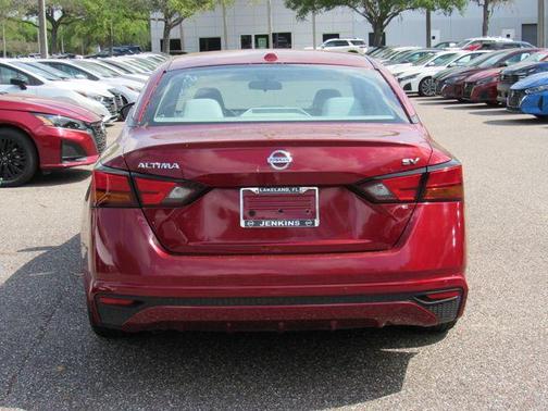 Scarlet Ember Tintcoat 2021 Nissan Altima 2.5 SV