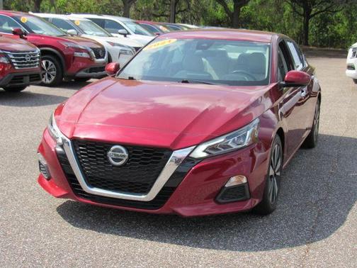 Scarlet Ember Tintcoat 2021 Nissan Altima 2.5 SV