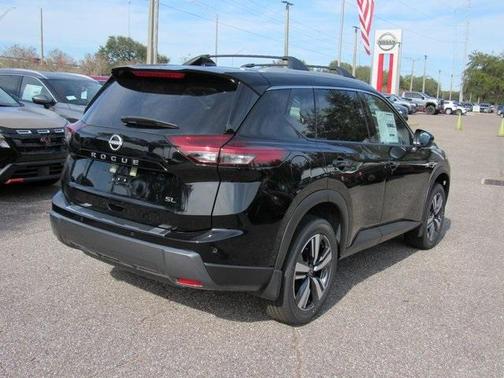 2025 Nissan Rogue SL