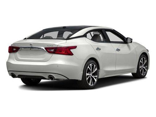 Black 2016 Nissan Maxima 3.5 SR