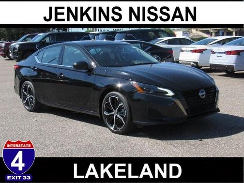 2025 Nissan Altima SR