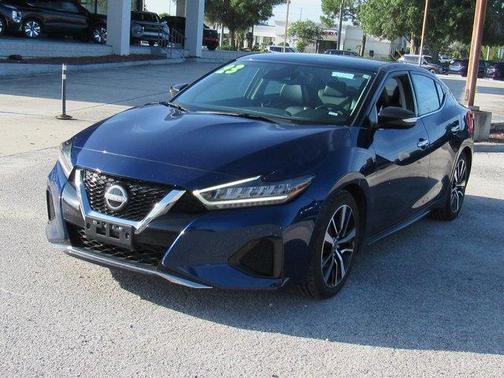2023 Nissan Maxima SV