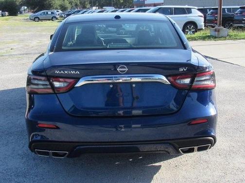 2023 Nissan Maxima SV