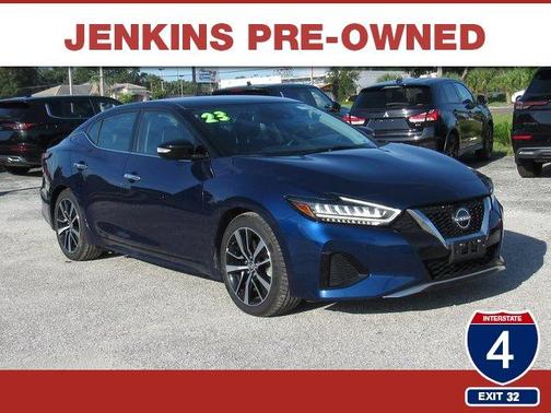 2023 Nissan Maxima SV