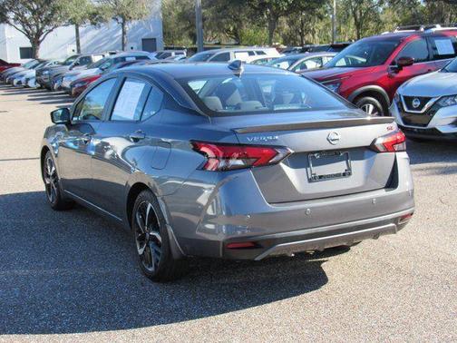 2025 Nissan Versa 1.6 SR