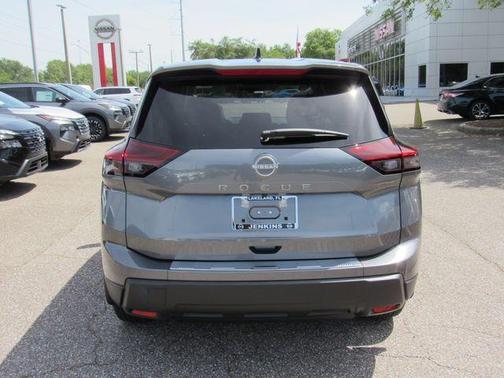 Gun Metallic 2026 Nissan Rogue SV
