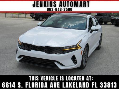 Glacial White Pearl 2022 Kia K5 EX