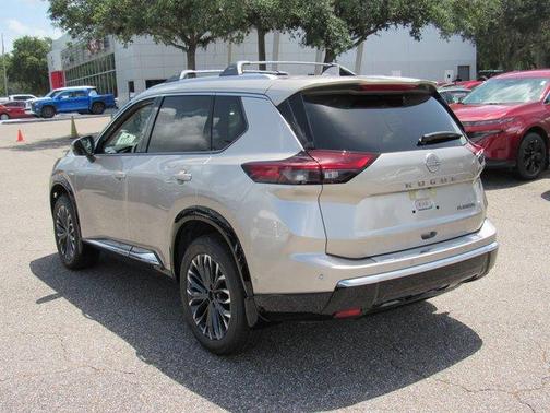 2025 Nissan Rogue Platinum