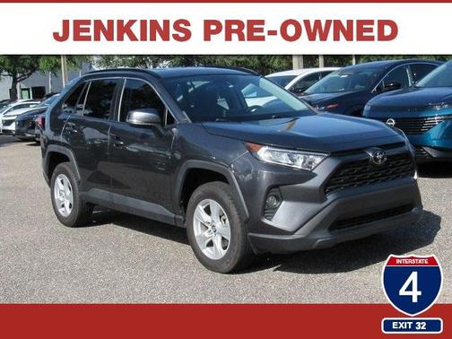 2020 Toyota RAV4 XLE