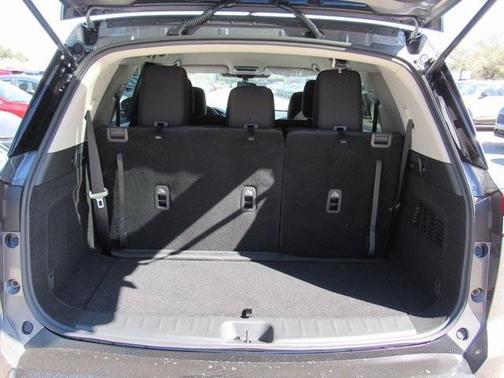 2026 Nissan Pathfinder S