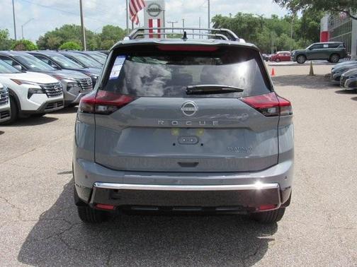 2025 Nissan Rogue Platinum