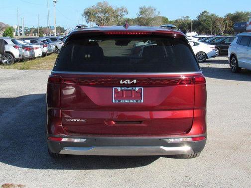 2023 Kia Carnival SX
