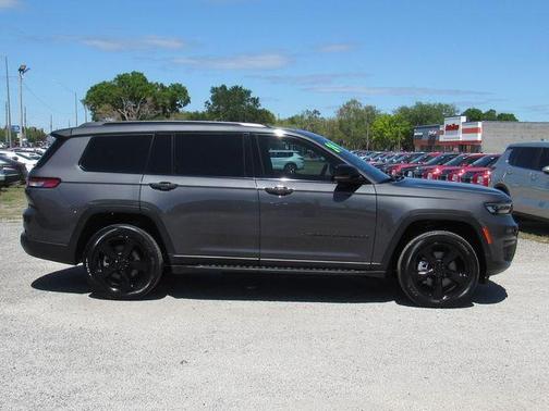 2024 Jeep Grand Cherokee L Laredo