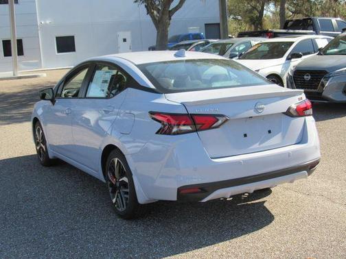 2025 Nissan Versa 1.6 SR