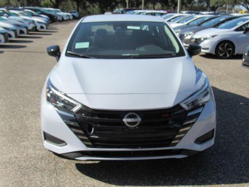 2025 Nissan Versa 1.6 SR