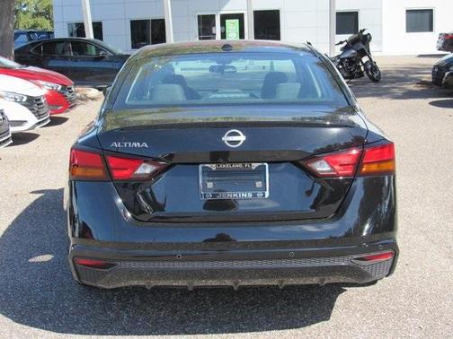 2025 Nissan Altima S