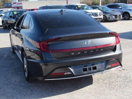 2021 Hyundai SONATA SE