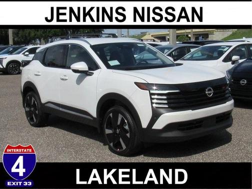 2025 Nissan Kicks SR
