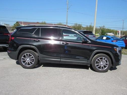 2022 GMC Terrain SLT