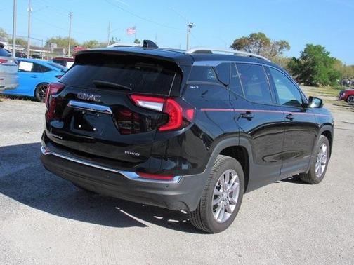 2022 GMC Terrain SLT