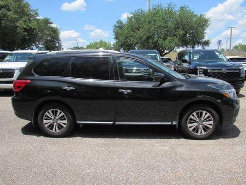 Magnetic Black 2019 Nissan Pathfinder S