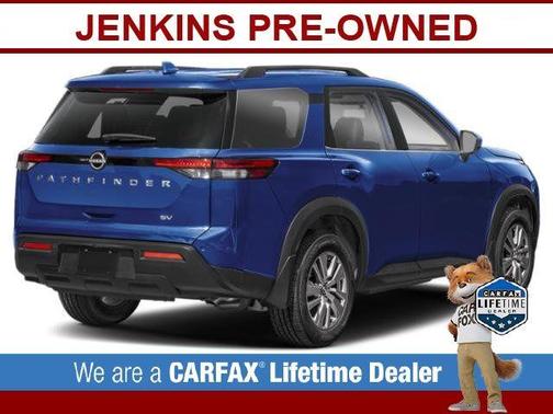 2024 Nissan Pathfinder SV