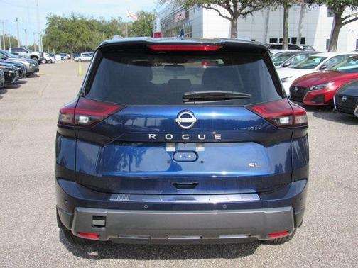 2025 Nissan Rogue SL
