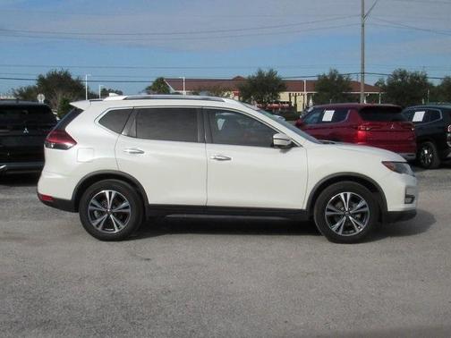 2019 Nissan Rogue SV